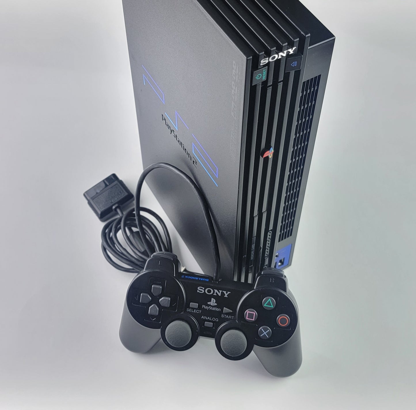 Sony PlayStation 2 (PS2 Phat) Console Bundle